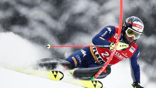 The plate of the blue slalom is crying, only Moelgg and Gross pick up something. Vinatzer, what's going on?