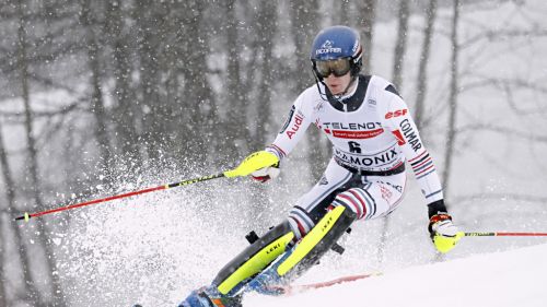 Noel resists Aerni's insane comeback and is reborn between the holes of Chamonix: victory after almost a year