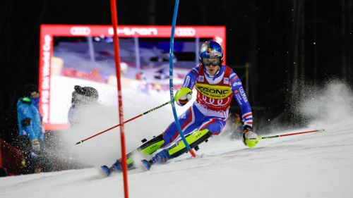 On the Canalone Miramonti is still super Noel: behind the Frenchman there is a void, but Vinatzer is still on the podium