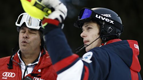 LIVE from Campiglio for the 3Tre: the night of the blue slalom, at 5.45 pm we start