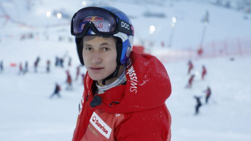 Via leggermente ritardato per la 2^ manche del gigante in Val d'Isère: tutti alla rincorsa di Odermatt