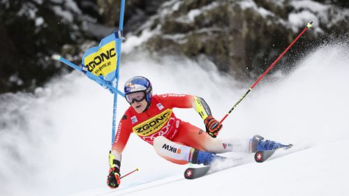 Mr. Odermatt, say 10! Another giant for the cup king, beaten Kristoffersen on the Gran Risa