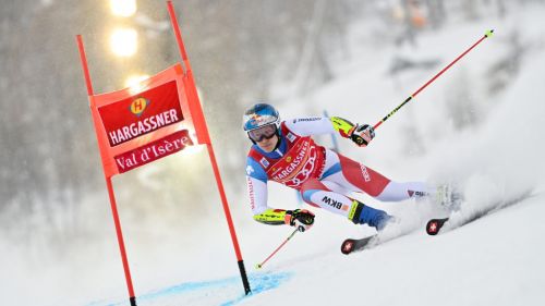 GS Val d''Isère: De Aliprandini, only 7 cents from the first podium. Odermatt triumphs over Pinturault