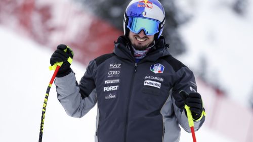 Alle 13.00 il via della prova (l'unica?) sul Lauberhorn di Wengen: Casse e Paris coi pettorali 5 e 13