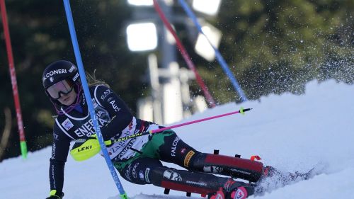 Tornano Lorenzi e Sola, sono sette le azzurre per la notturna di Flachau con Peterlini per la prima qualificazione