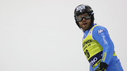 Razzoli, it's a bitter night again: fatal on board, Linus Strasser triumphs in Schladming
