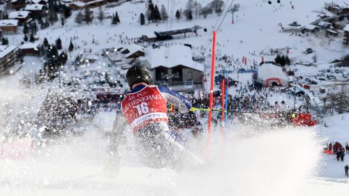 Slalom big names in Obereggen, from Gross to Vinatzer and Razzoli, but how many big. LIVE from 10.00