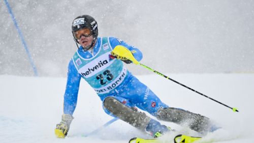 Odermatt also laughs from the ... sofa. The slalom ranking? Very open and with Razzoli and Vinatzer in the running