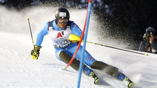 "Roc de Fer" of Méribel, now there is the 1st round of the men's slalom; the specialty cup is played there
