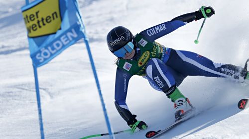 Alice Robinson's knee problem: "Jump the Killington giant to avoid risks"