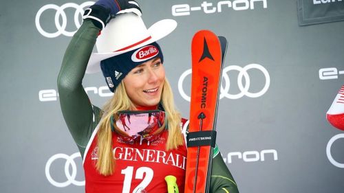 First female super-g of the season in Lake Louise: Shiffrin with the 9, from 13 to 20 blue poker to dream