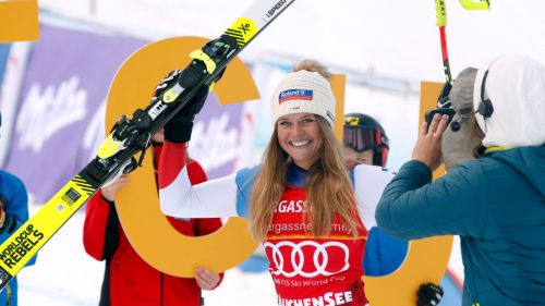 It is only a party for Switzerland at home Austria. Corinne Suter: "Finally arrived ..."