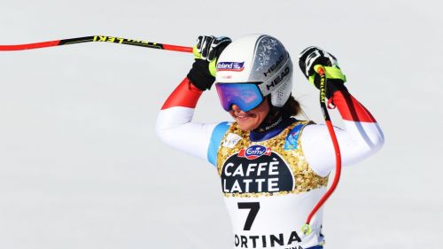 Corinne Suter flies to her first world title: the world champion descent in Cortina speaks Swiss
