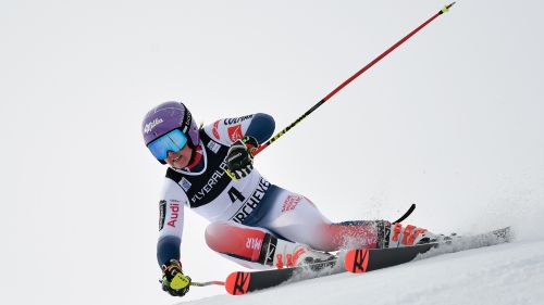 Tessa Worley leads France to Les Deux Alpes: "Season with many unknowns, but I'm aiming for Soelden"