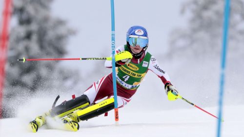 Katharina Truppe raises the white flag: tear in the abdominal muscle, her season is over