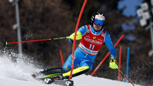 Alex Vinatzer makes the difference in the 1st heat of the tricolor slalom: Liberatore and Gross beyond the second
