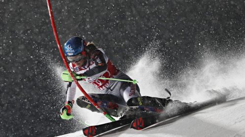 LIVE from Flachau: at 8.45 pm the 2nd round of the slalom starts, it's a four-way challenge!