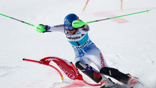 Petra Vlhova takes the parallel slalom of Sankt Moritz: Brignone, sixth, goes up in the overall