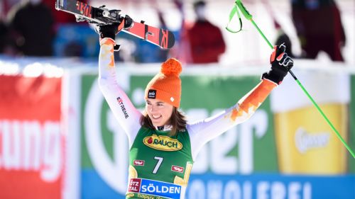 The different approach of Vlhova and Shiffrin, thinking of Levi. Pinturault also downhill?