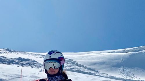 Tina Weirather wants to return to winning, while the Norwegian downhillers prepare for the Stelvio in the post Svindal