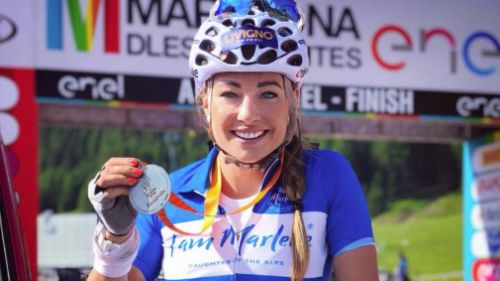 Da Wierer a Goggia, le stelle azzurre si divertono alla Maratona dles Dolomites con tanti altri campioni