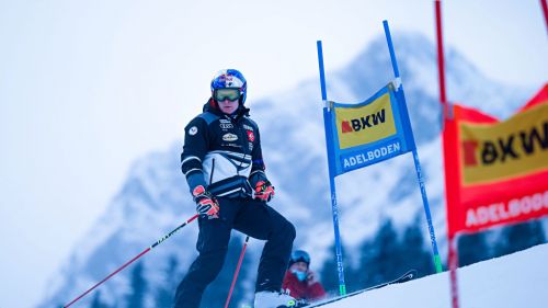 Pinturault has chosen the world calendar: super-g and combined in start, no parallel