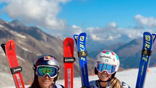 Goggia and Bassino, giant and now speed again in Saas-Fee. Marta: "Everything is going well"