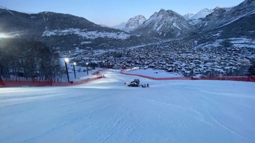 LIVE from Bormio: "Stelvio" amazing for the descent that closes 2020. Paris, excite us!