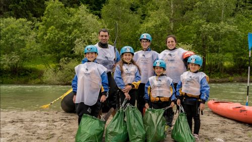 Federica Brignone with Bioclin to clean a river: the "Liquid Trajectories" project continues