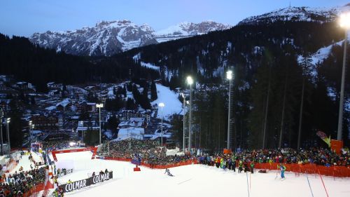 3Three less ... two! Every Wednesday in Campiglio, the blue ds Rinaldi crowns Vinatzer