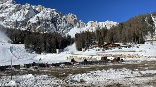 Work on the finish area of Rumerlo, in just over a month the triptych of the women's CdM in Cortina