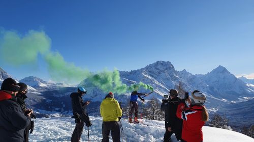 Sunday on Rai 2 the documentary that launches the World Cup: appointment with "Road to Cortina 2021"