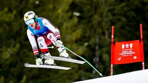 Magdalena Egger is unbeatable: 5th world title jr, also the super-g, blue far from the podium