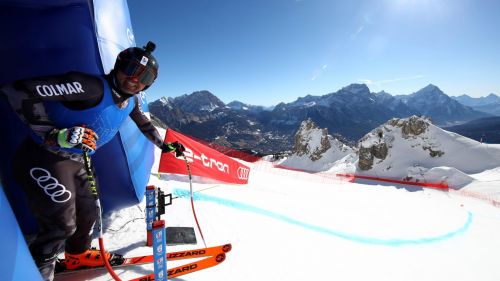 "Ambassador for a day" for a day on skis with Kristian Ghedina: here is the idea of Cortina 2021