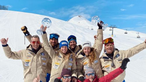"Unity is strength": in Livigno Marta and Sofia are celebrating the crystal balls
