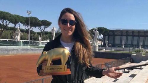 Sofia Goggia and the golden tapir of Striscia la Notizia: "I tell you about the incident ..."