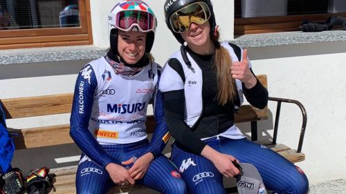 Blue again with downhill skis in Santa Caterina Valfurva. And in Livigno here are Pirovano, Curtoni ...