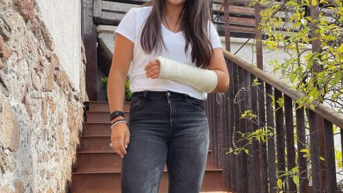 A few weeks off for Franziska Gritsch: fractured left forearm in training