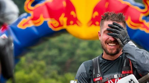 Hirscher and the enduro adventure already over: fractured left leg for Marcel and return home