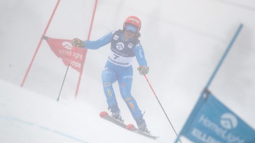 In Killington 9 down with Worley in the lead (Bassino and Brignone close), but the giant is canceled