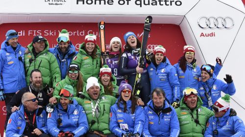 From Holdener to Gisin, up to the "DH Lions". The greeting to the Fanchini sisters: "Heart and courage"