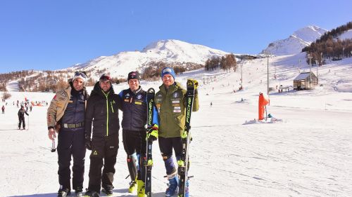 Sestriere is the blue venue for training towards Val d''Isère: here are the slalomgigantists on the track
