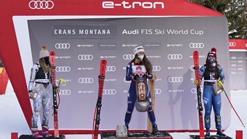 For Sofia it is an escape in the downhill cup, but also in the general it is not far off. Vlhova, however, has sent a good sign