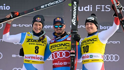 "Domme" in red with 10 points on Mayer, and Feuz's zero weighs. Odermatt, is the escape final?