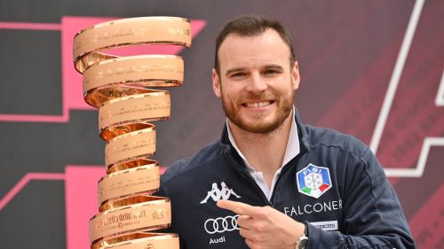 Giuliano Razzoli guest of the Giro d''Italia in Modena: "The Olympics? The last dream of his career"