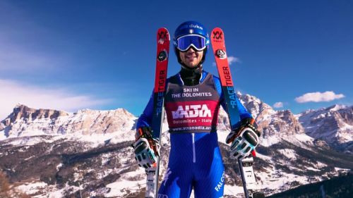 Slalom FIS in Pozza di Fassa, there is the ringing of Alex Zingerle in front of the young blues