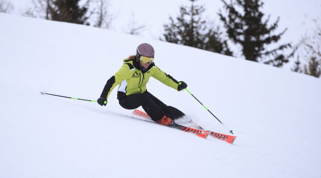 Valeria Poncet al test di Volkl Racetiger RC (2025)