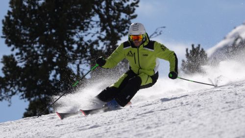 SKI TEST 2025/26: four all-round skis selected for you!