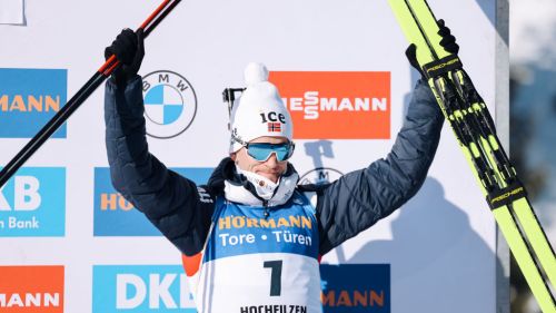 Biathlon: CdM, Tarjei Boe in giallo dopo 12 anni, Giacomel in blu