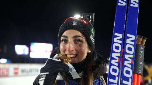 Lisa, la Coppa del Mondo è tua! Nella Mass Start, Tandrevold è solo 8^ e Vittozzi, 21^, alza la sfera di cristallo